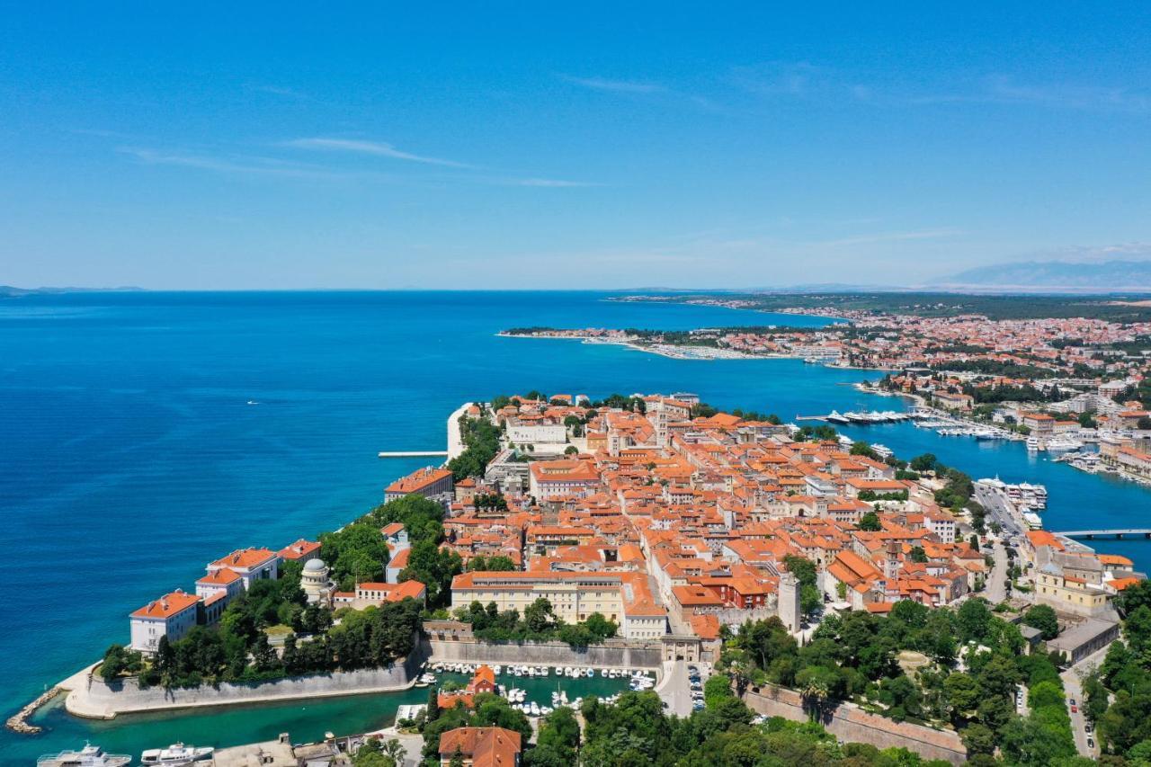 Caisa Classic Beachfront Apartment Zadar Dış mekan fotoğraf
