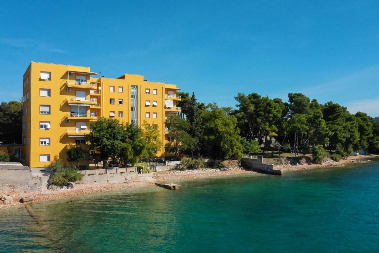 Caisa Classic Beachfront Apartment Zadar Dış mekan fotoğraf