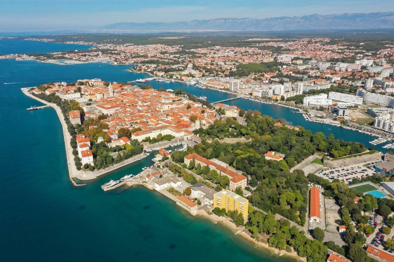 Caisa Classic Beachfront Apartment Zadar Dış mekan fotoğraf