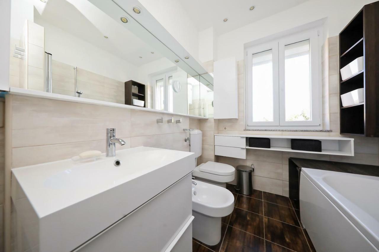 Caisa Classic Beachfront Apartment Zadar Dış mekan fotoğraf